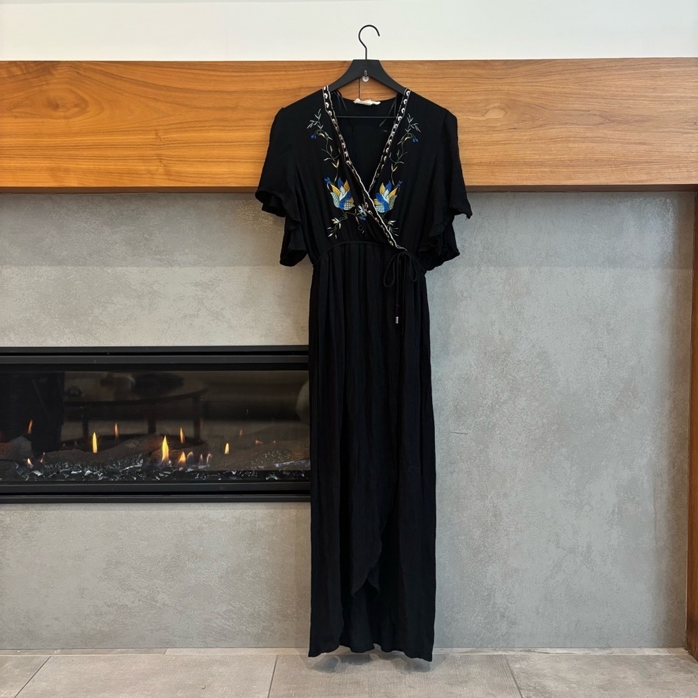 Lovestitch Ibiza Black Floral Embroidered‎ Short Sleeve Maxi Dress, Size S